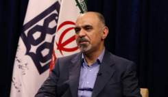 همه معمولا خوب شعار می‌دهیم