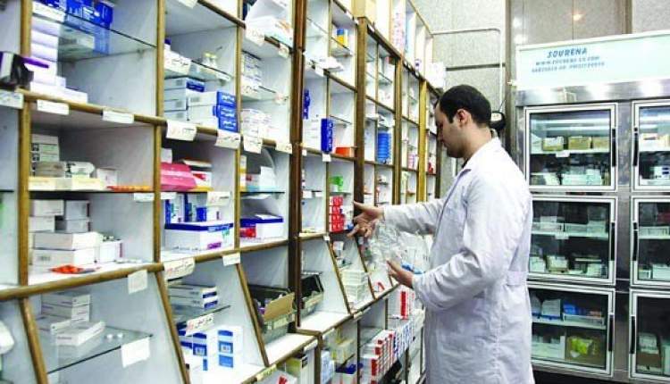 بیمه تامین اجتماعی و نیروهای مسلح در پرداخت مطالبات داروخانه‌ها مانند بیمه سلامت عمل کند