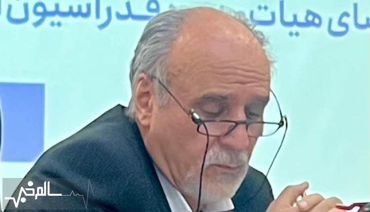 قانون به صراحت دولت را از قیمت‌گذاری دستوری منع کرده است