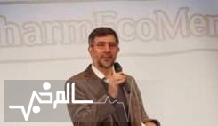 برای راه‌اندازی تیتک آبرویم را گذاشتم