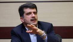 باید جلوی دخالت نهادهای غیرمرتبط در فروش دارو گرفته شود