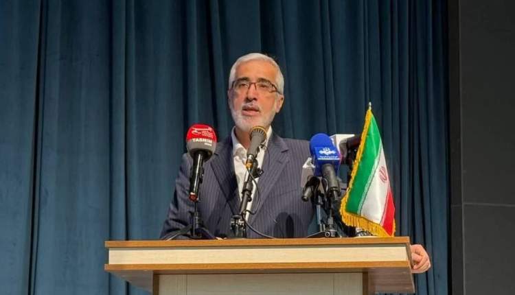 ما را متهم می‌کنند که بیشتر گرایش به صنعت دارو داریم؛ حمایت از صنعت حمایت از مردم است