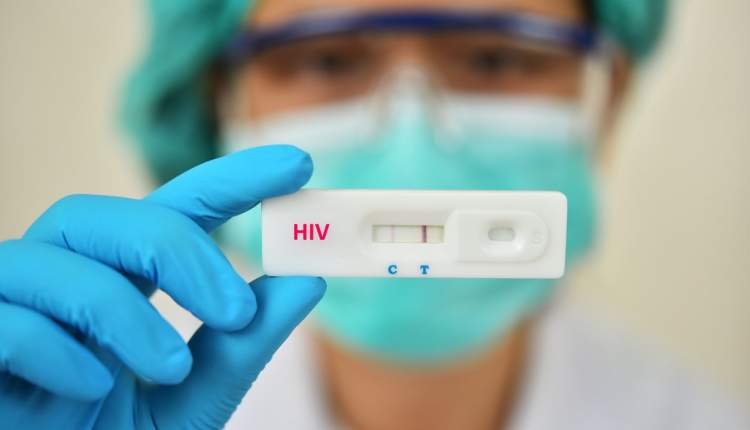 آمار زنان مبتلا به HIV در کشور رو به افزایش است