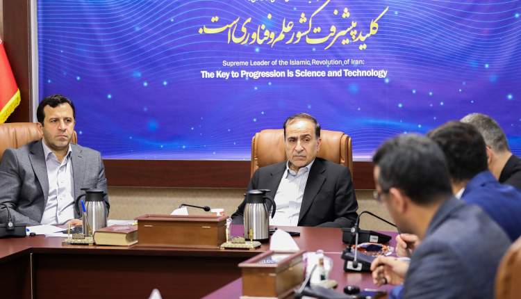 دو وزیر بهداشت و ارتباطات برای حل‌وفصل فروش آنلاین دارو پای میز مذاکره می‌نشینند