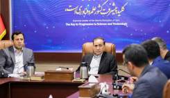 دو وزیر بهداشت و ارتباطات برای حل‌وفصل فروش آنلاین دارو پای میز مذاکره می‌نشینند
