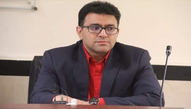 دارو نباید بدون نظارت و ضوابط مشخص به دست مصرف کننده برسد