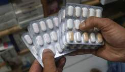 ردپای تیم اقتصادی دولت در مرگ و میر بیماران بیتاثیر نیستند ردپای تیم اقتصادی دولت در مرگ و میر بیماران بیتاثیر نیستند