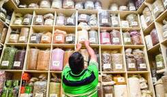  عطاری‌ها حق ورود به درمان و فروش داروهای ترکیبی ندارند