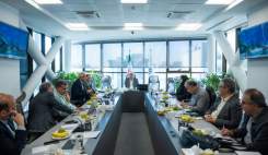 بانک مرکزی ارز تخصیص می‌دهد اما حواله‌ای در کار نیست!