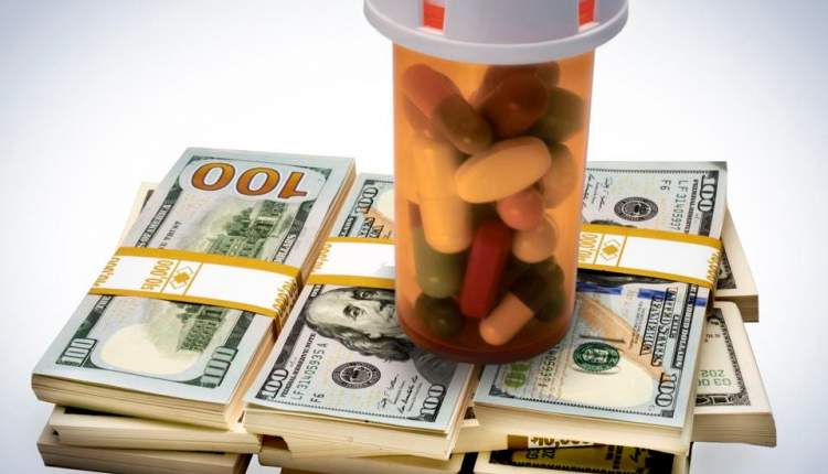 بحران تخصیص ارز دارویی؛ بانک مرکزی می‌گوید یک ماه اما پنج ماه تاخیر دارد