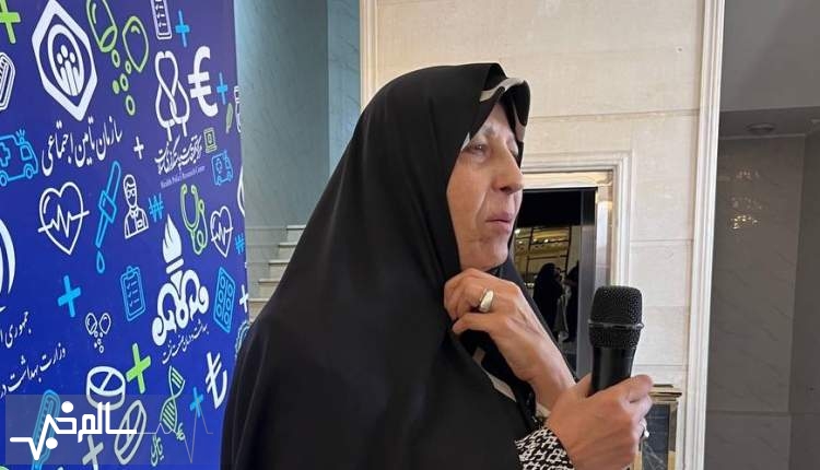 سالمخبر: رئیس بنیاد بیماریهای خاص، گفت: تعارض منافع و اختلاط سیاست و حوزه درمان موجب دلسری خیران و توقف درمان بیماران میشود. چنانچه یک بیمارستان را از صفر تا صد ساختیم؛ حتی ملحفههای تختها هم کشیده شده بود. اما بهمدت دو سال بهخاطر ...