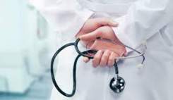 ما در امور داروخانه‌ها دخالت نمی‌کنیم شما هم در طبابت دخالت نکنید