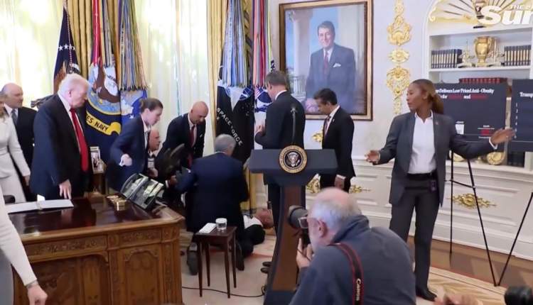 مدیر نوو نوردیسک در کنفرانس مطبوعاتی داروهای لاغری ترامپ از حال رفت! مدیر نوو نوردیسک در کنفرانس مطبوعاتی داروهای لاغری ترامپ از حال رفت!