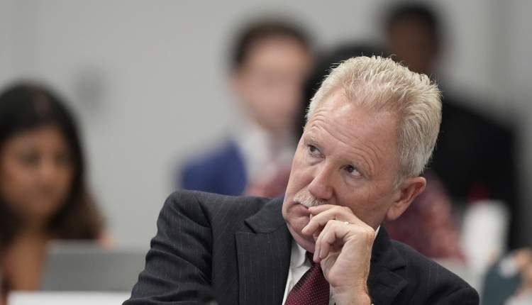 مقایسه سیاست‌های واکسیناسیون با هولوکاست؛ جنجال تازه در رأس کمیته واکسن آمریکا